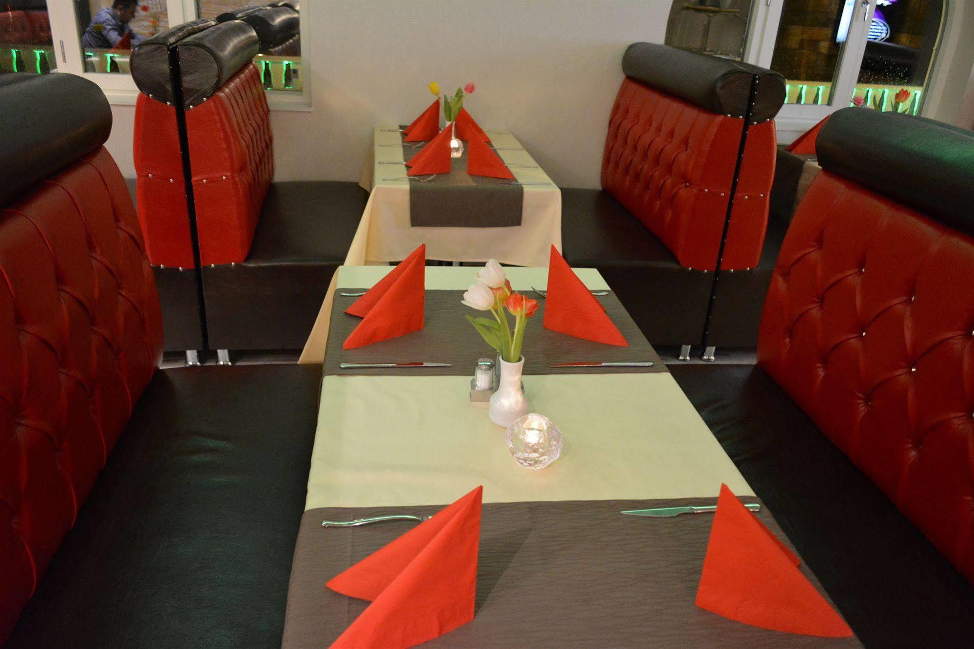 Hotell Angora Sollentuna Luaran gambar